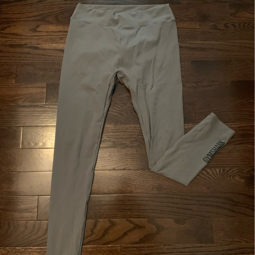 Brand new gym shark 3/4 length leggings